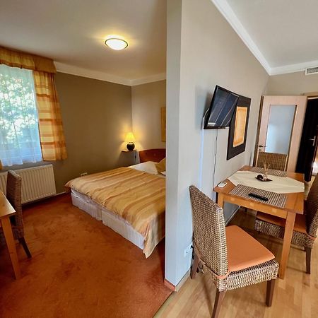 Luxus Golf Apartment Buk Bagian luar foto