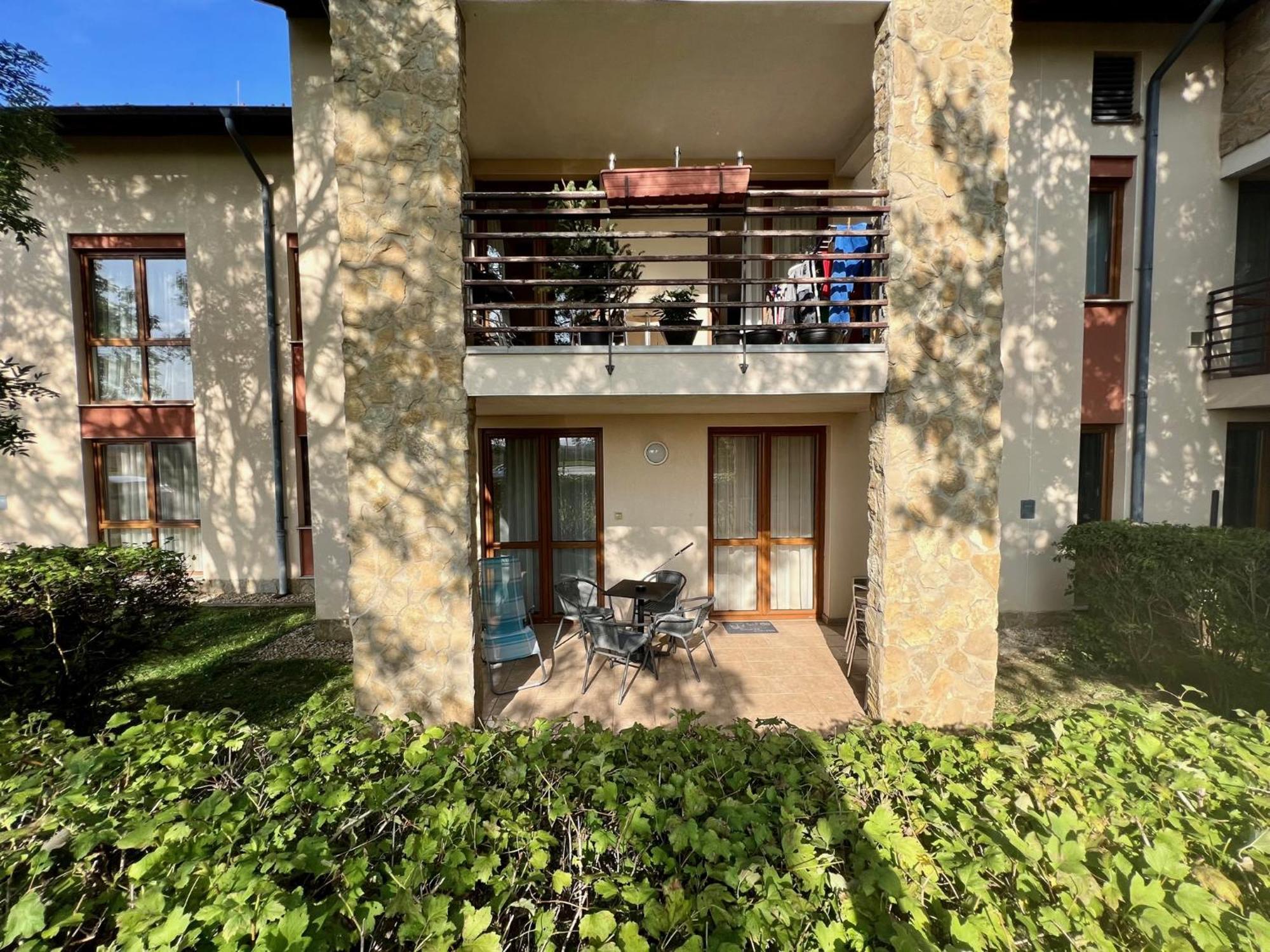 Luxus Golf Apartment Buk Bagian luar foto
