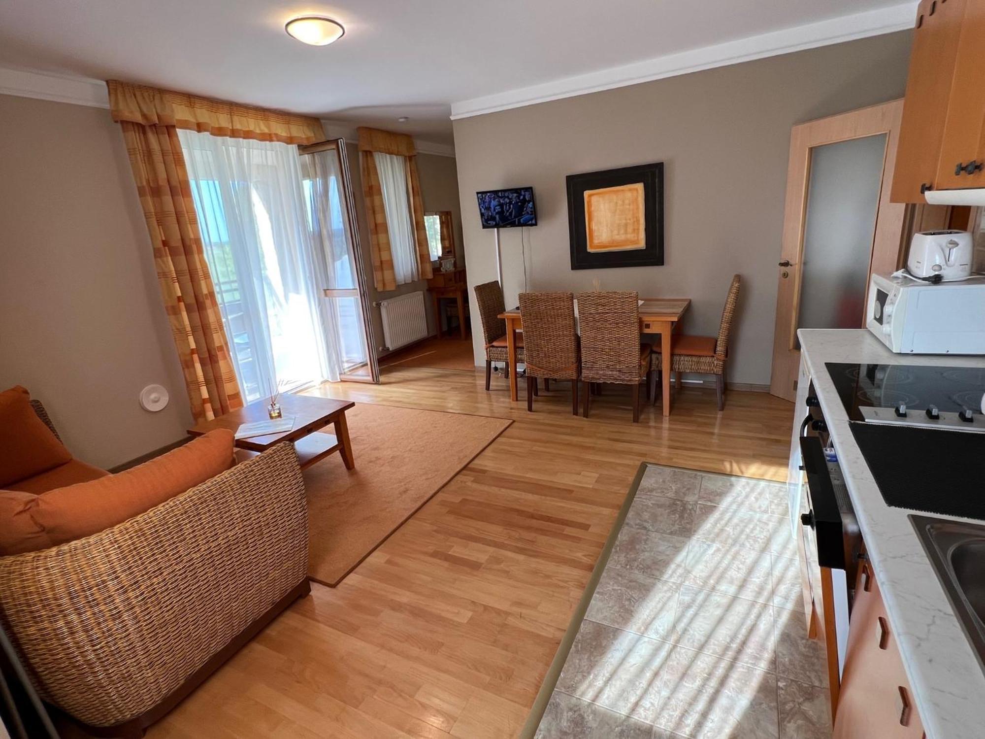 Luxus Golf Apartment Buk Bagian luar foto