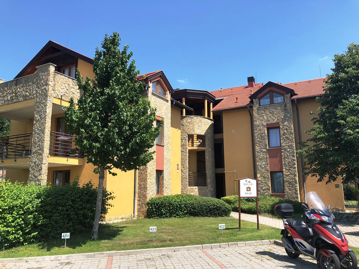Luxus Golf Apartment Buk Bagian luar foto
